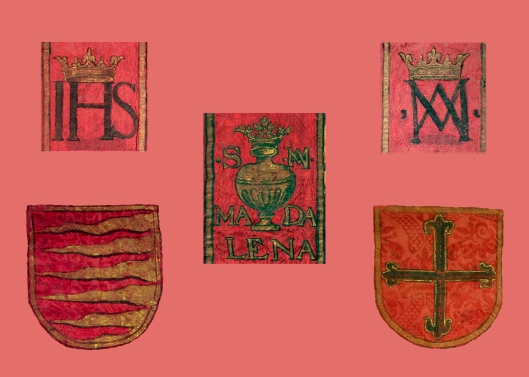 Escudos de la ciudad de Valladolid y de la Orden de Santo Domingo bajo los emblemas de los nombre de Jesús, del Ave Maria y de la Cofradía de Santa maría Magdalena